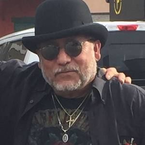 Meet your Posher, Cesar